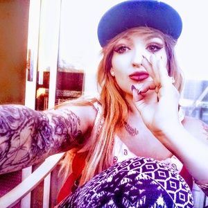 Meet your Posher, Alethea